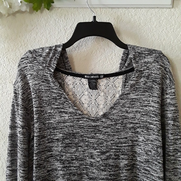 Miss Chevious sz:2X Hooded Long Sleeve Top - Picture 2 of 8